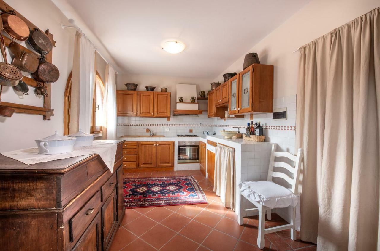 Agriturismo Casale Ugolini Montespertoli Bagian luar foto